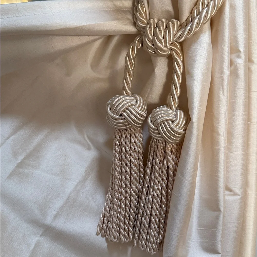 Elegant Cream Rope Tassels Rayon Curtain Drapery Tie Backs 4 Total ivory color